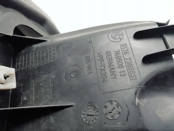 BMW 7 G11 G12 Etuvasen Lokasuoja 51717340193 image 4