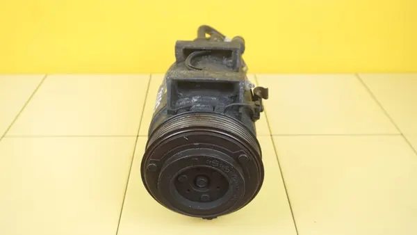 XC90 V70 S80 XC70 2.4 D5 Ilmastointikompressori 30761388 image 4