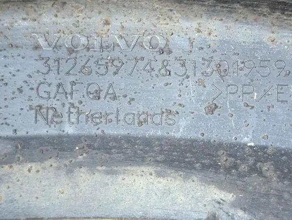 Front Right Wheel Arch Volvo V40 Cross Country 2013 image 6