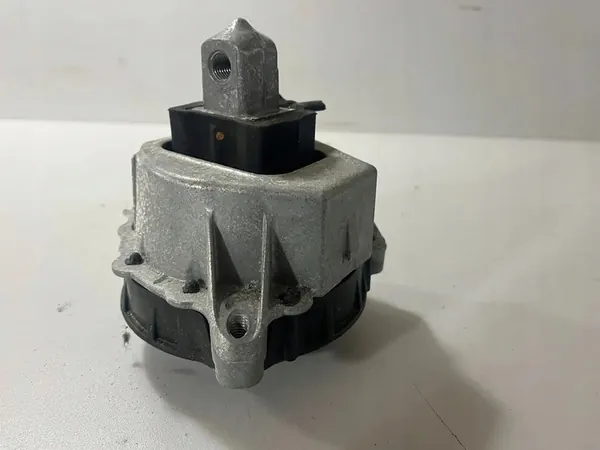 Right Engine Mount BMW 3 G20 G21 image 4