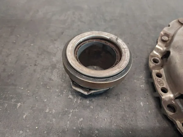 Conjunto de embreagem BMW 3 E46 320d OEM 21217523619 image 7