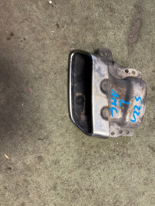 Mercedes Uitlaatpunt OEM A2214903627 Links AMG S W221 image 2