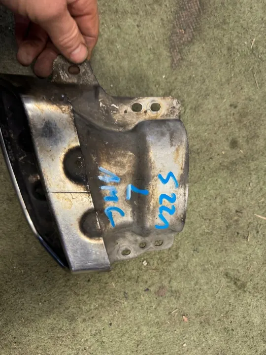 Mercedes Uitlaatpunt OEM A2214903627 Links AMG S W221 image 3