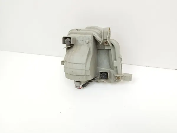 2012 Toyota Verso-S Feu de pare-chocs arrière image 5