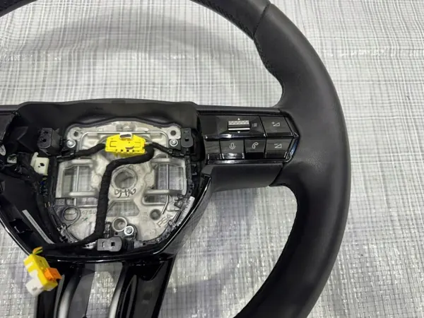 Volante Alfa Romeo Junior - Pieza OEM Usada image 5