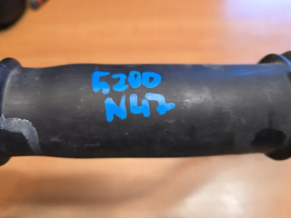 BMW E60 E61 2.0 D Intercooler Luftschlauch image 8