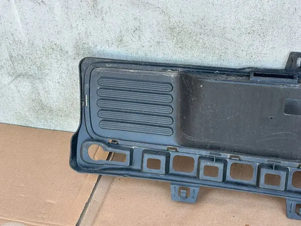 Griglia paraurti posteriore Renault Twingo III image 6