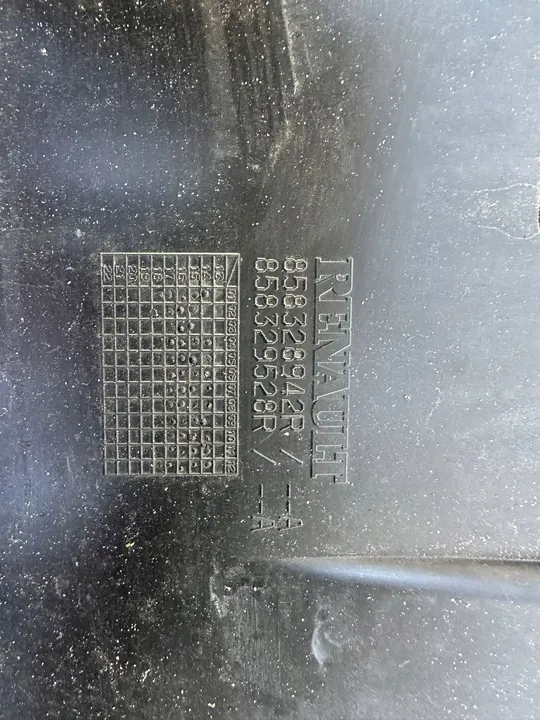 Griglia paraurti posteriore Renault Twingo III image 9