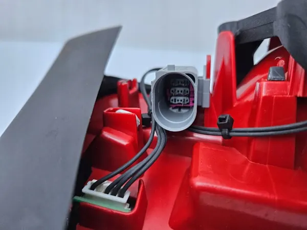 Luz trasera derecha Audi A6 C7 Sedan LED USA image 8