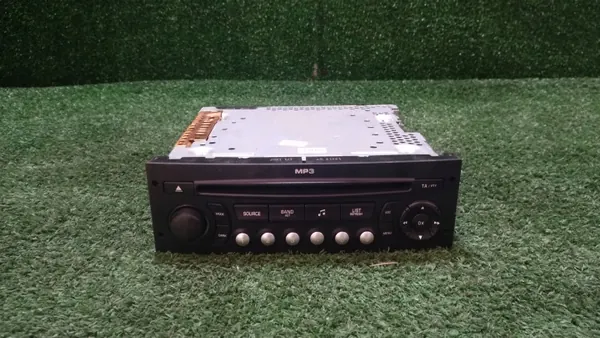 OEM 96643698XT01 tehdasradio Peugeot 207:lle image 2