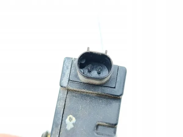 Actuador tapa combustible Porsche 911 996 OEM AMD221241 image 4