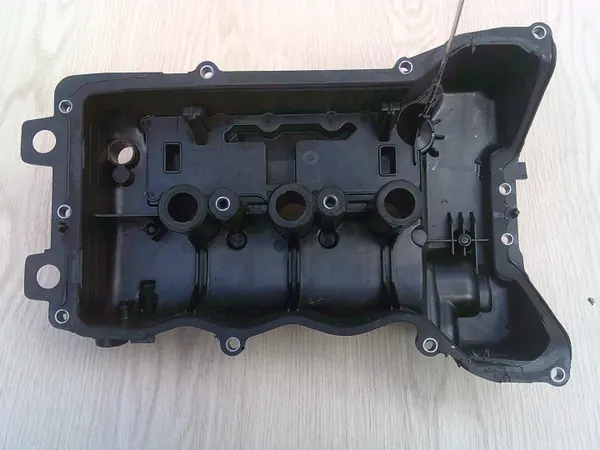OEM 132659136R Ventildeckel für Dacia Renault Nissan image 4