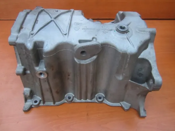OEM 132659136R Ventildeckel für Dacia Renault Nissan image 8