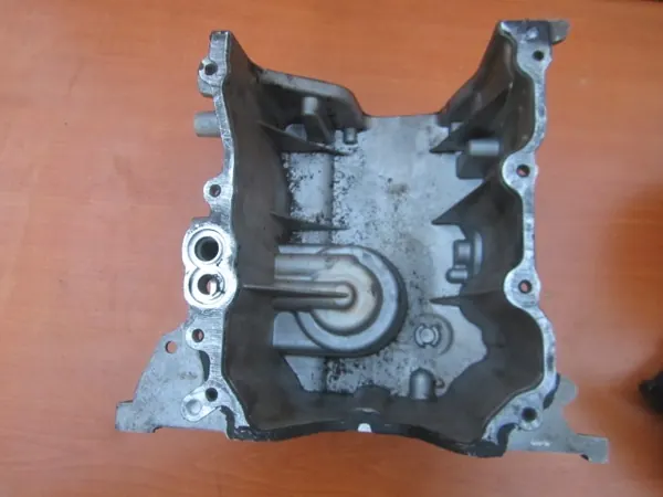 OEM 132659136R Ventildeckel für Dacia Renault Nissan image 9