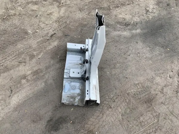Montant Central Droit OEM SŁUPEK ŚRODKOWY PRAWY - Renault Clio V image 4