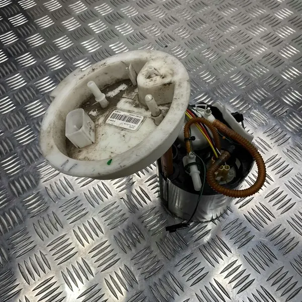 Bomba de combustível VOLVO XC60 2.0L 180kW 2020 OEM 31372614 image 2