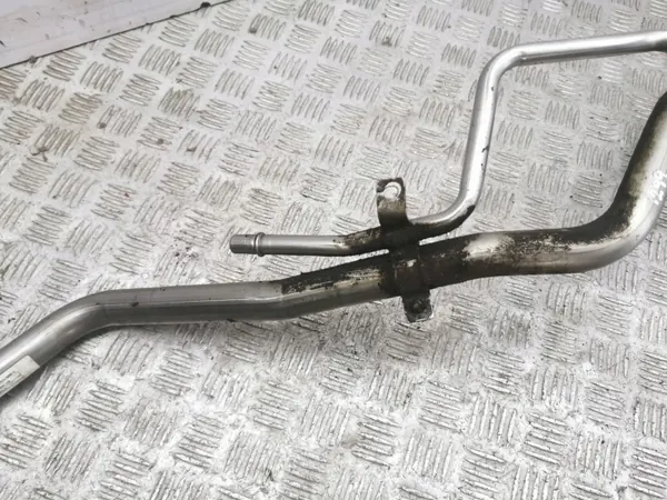Trappe à carburant Maserati Ghibli 2014 OEM 06700041750 image 9