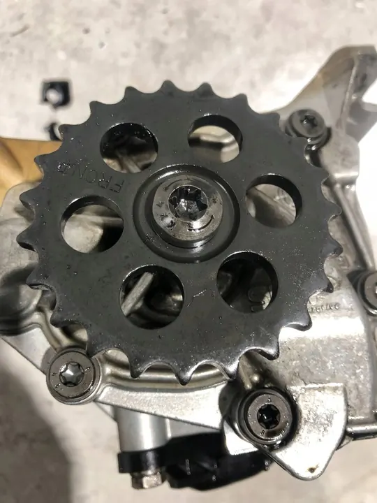 BMW OE Olje pump image 7