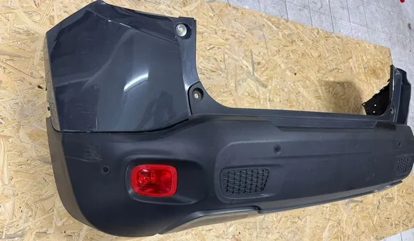 Jeep Renegade 2023 – Paraurti Posteriore (OEM: 735598903) image 2