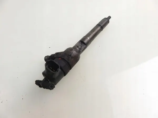 Bosch 0 445 110 083 Injektor image 9