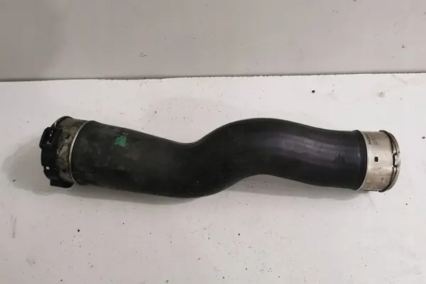 Tubería de intercooler BMW 5 (F10) 2.0L Diesel 2013 OEM 7810614 image 2