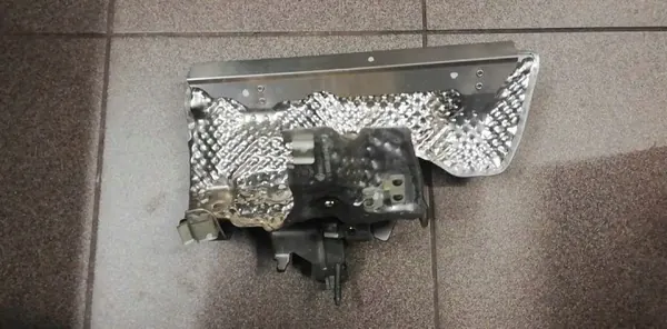 Turbo-Hitzeschild OEM 144509619R für Renault Captur image 3