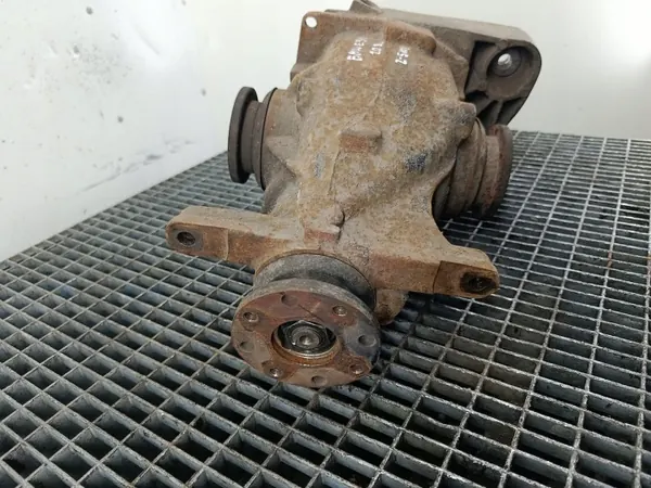 Taka-akselin Differenssiaali OEM DYFERENCJAŁ TYŁ BMW 3 E91 2.0 16V 320i image 6