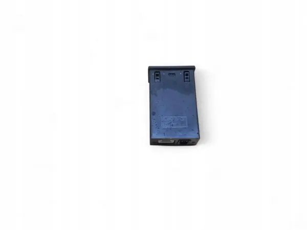 USB-portti OEM 284H33ZD2A Infiniti Q30 2.0L image 5