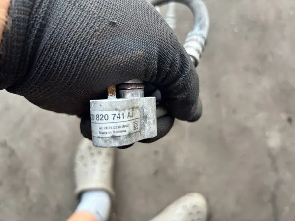 Volkswagen OE Ilmastointiputki image 5