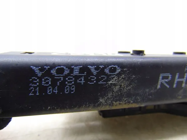 Ajovalopesupumppu OEM 30784322 Oikea Etu Volvo XC60 image 3