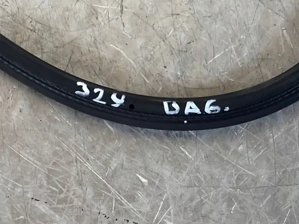 Junta de maletero Suzuki SX4 S-Cross OEM FOB49624 image 3