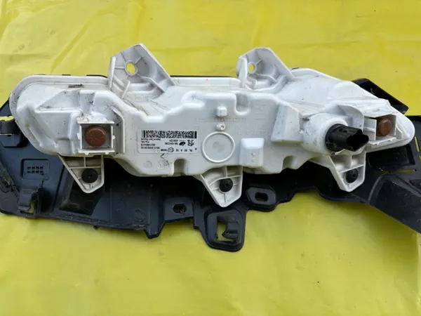 OEM 9824241280/9825065280 Peugeot 208 II DRL LED image 4
