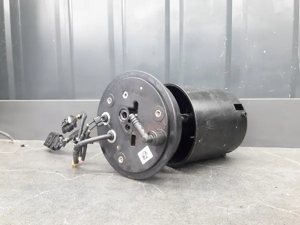 F01c150224 Chauffage AdBlue VW Touareg II image 1