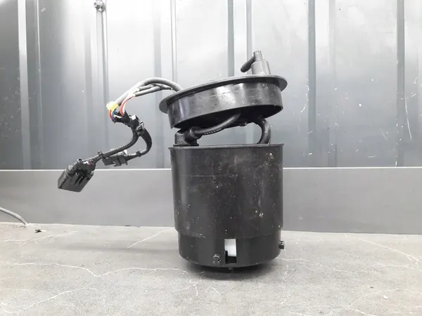 F01c150224 Chauffage AdBlue VW Touareg II image 2