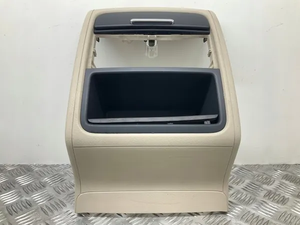 Gebruikte Volkswagen OE asbak 7P6863337A voor Touareg II image 2