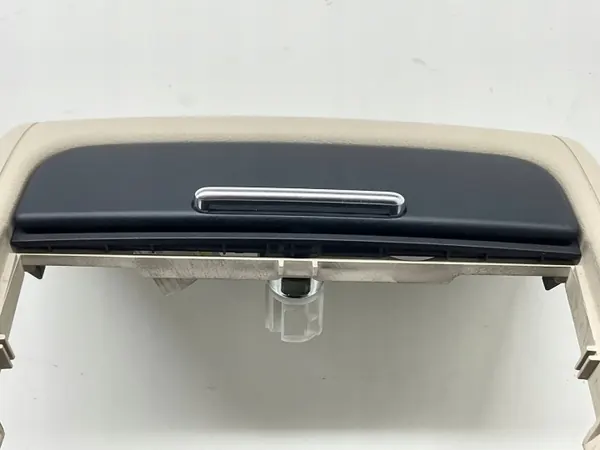 Gebruikte Volkswagen OE asbak 7P6863337A voor Touareg II image 5