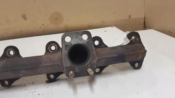 Pakoputken keräin OEM 848028 Peugeot 207:lle image 4