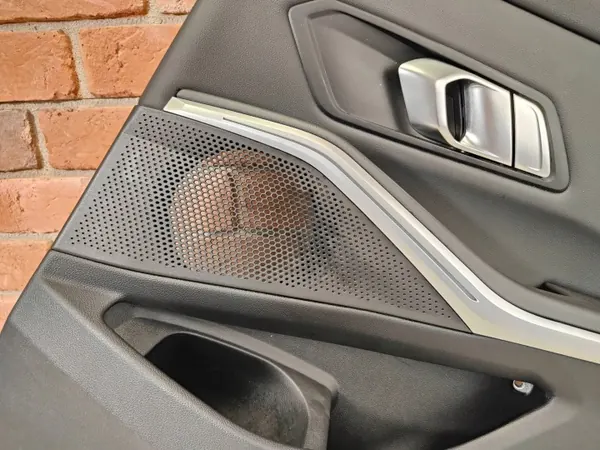 OEM 9460712 Revestimento Couro Porta Traseira Direita - BMW G20/G21 image 9