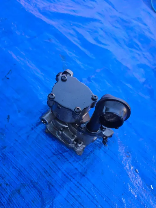 Pompe à huile OEM 04L145208D pour VW Group 1.6/2.0D image 4