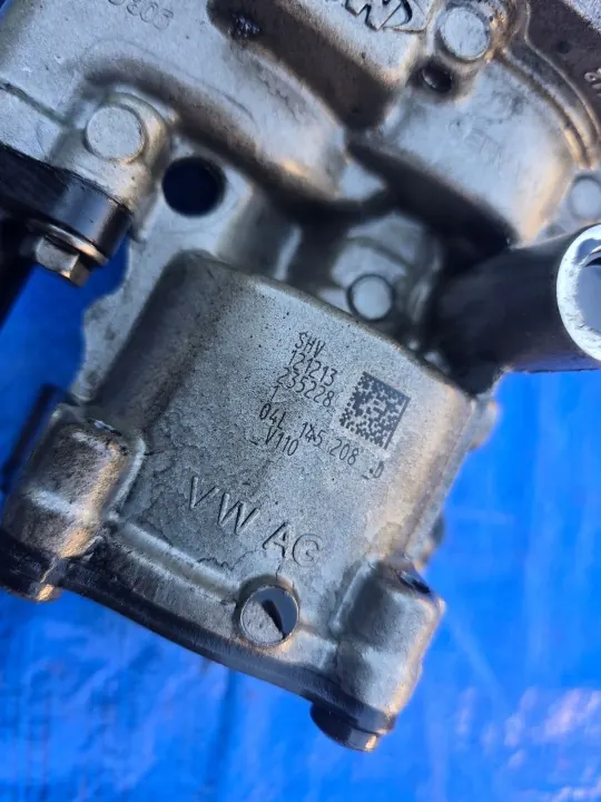 Pompe à huile OEM 04L145208D pour VW Group 1.6/2.0D image 8