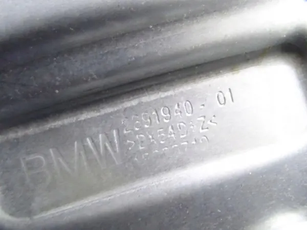 OEM 2891940 Kampiakselin kansi BMW 7-sarjalle image 3
