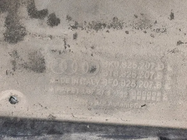 Audi A4 B8 A5 S5 Vänster Underkörningsskydd 8K0825207B image 7