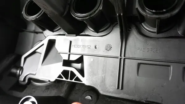 Tampa de Válvulas Peugeot 207 208 308 2008 3008 5008 Partner 1.4 1.6 VTI image 6