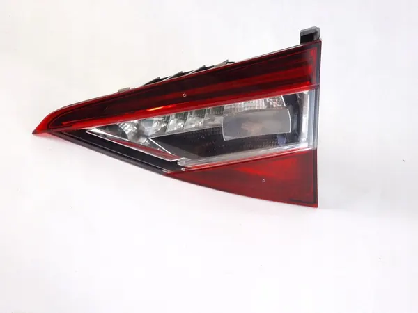 Luz Trasera Derecha Skoda Superb 3 Kombi 2015-2021 OEM 3V9945308D image 2