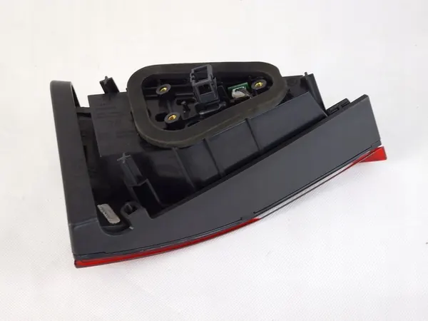 Luz Trasera Derecha Skoda Superb 3 Kombi 2015-2021 OEM 3V9945308D image 5