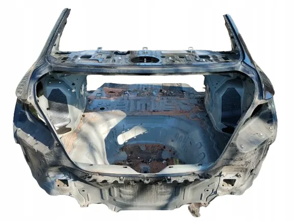 Suzuki Kizashi 09-14 takalokasuojus vasen/oikea OE image 3