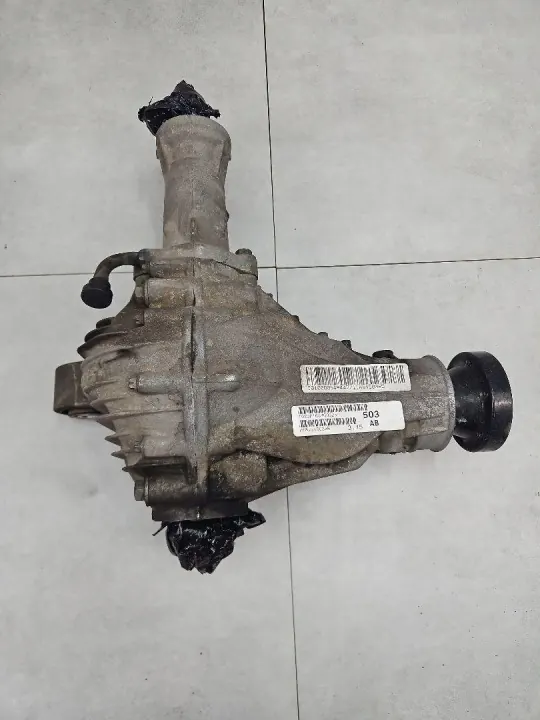 Jeep Grand Cherokee WK2 3.0 CRD Front Diff 3.45 P68154503AB image 2