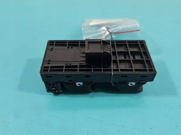 Raam Schakelaar Audi Q3 8U0959851A image 5