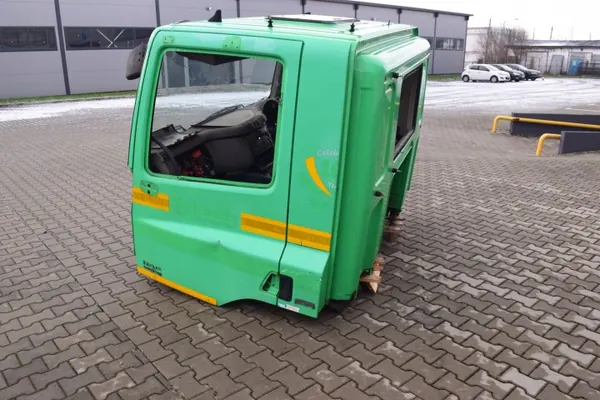 Estructura de Cabina DAF OE con Puertas para CF 75/85 2013 image 3