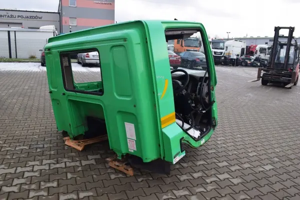 Estructura de Cabina DAF OE con Puertas para CF 75/85 2013 image 5